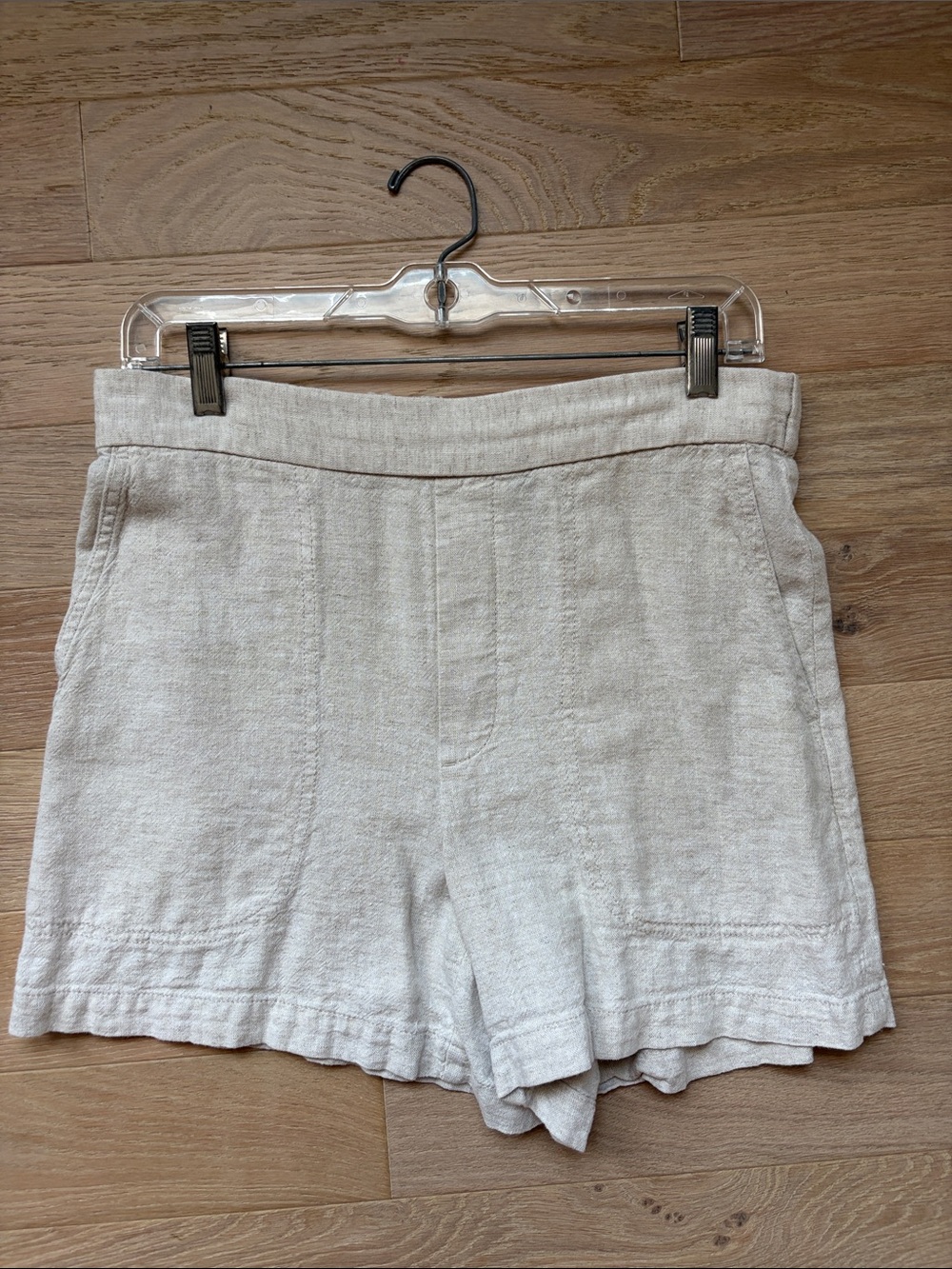 Banana Republic Light Beige Linen-Blend Women’s Shorts